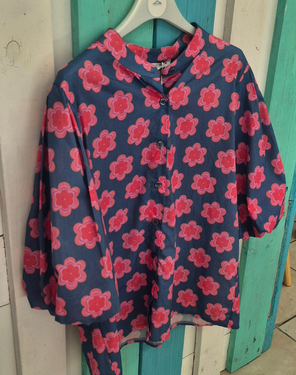 BLOUSE