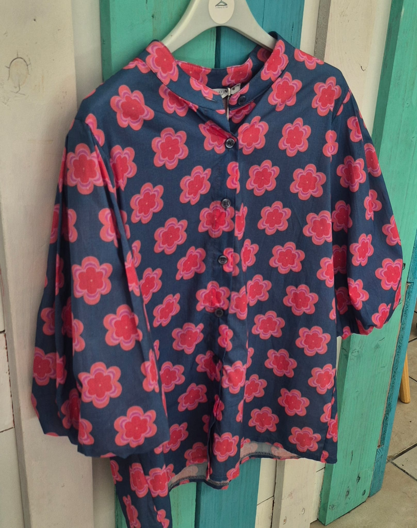 BLOUSE