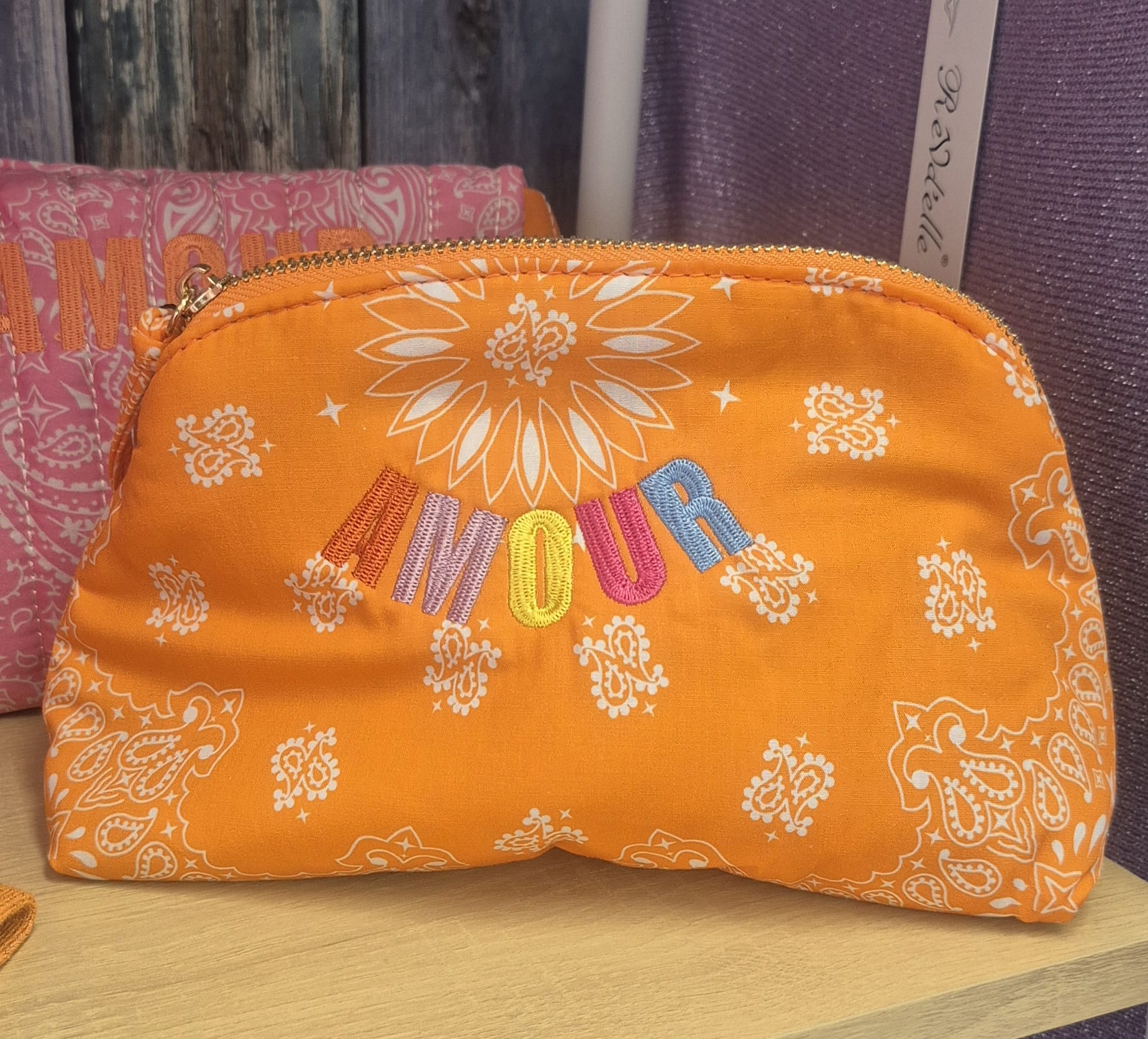POCHETTE