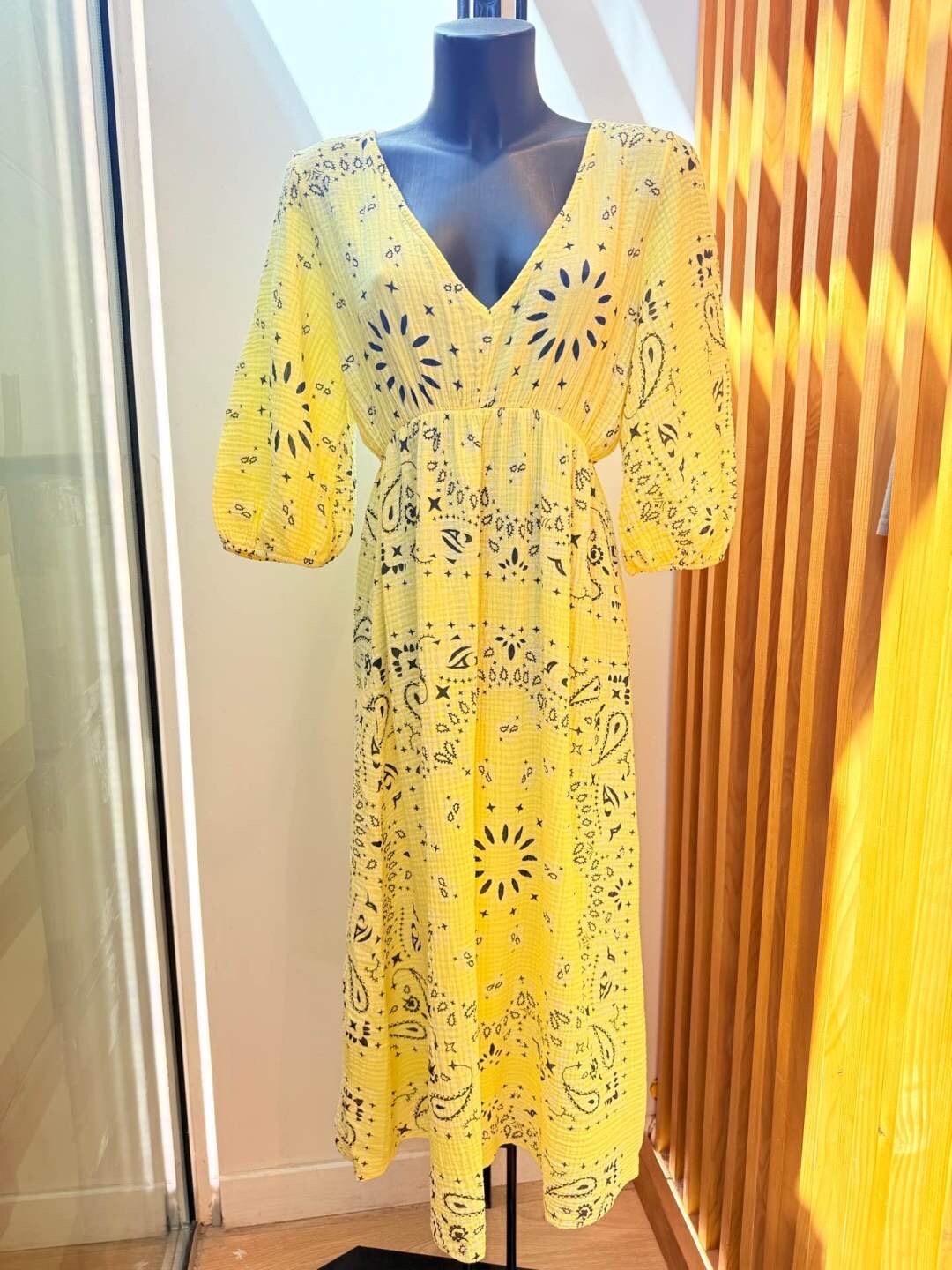 ROBE