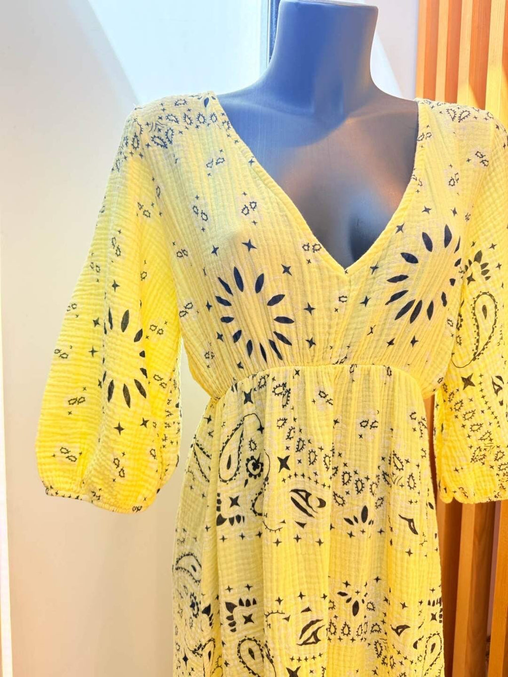 ROBE
