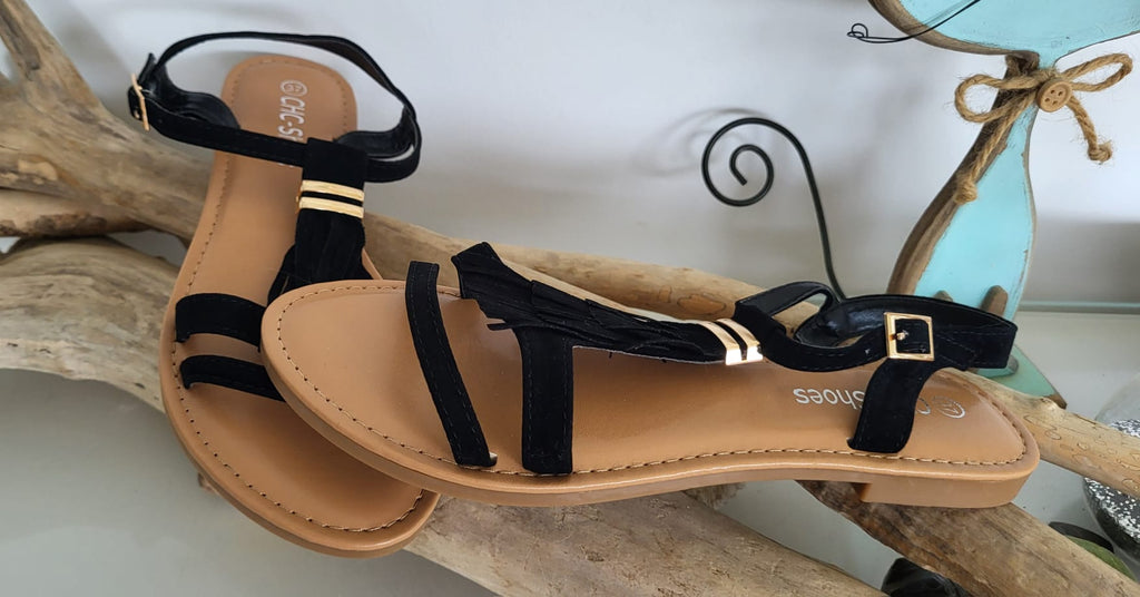 SANDALES