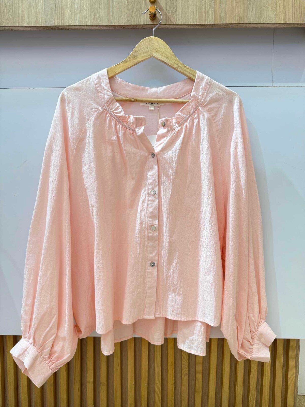 BLOUSE