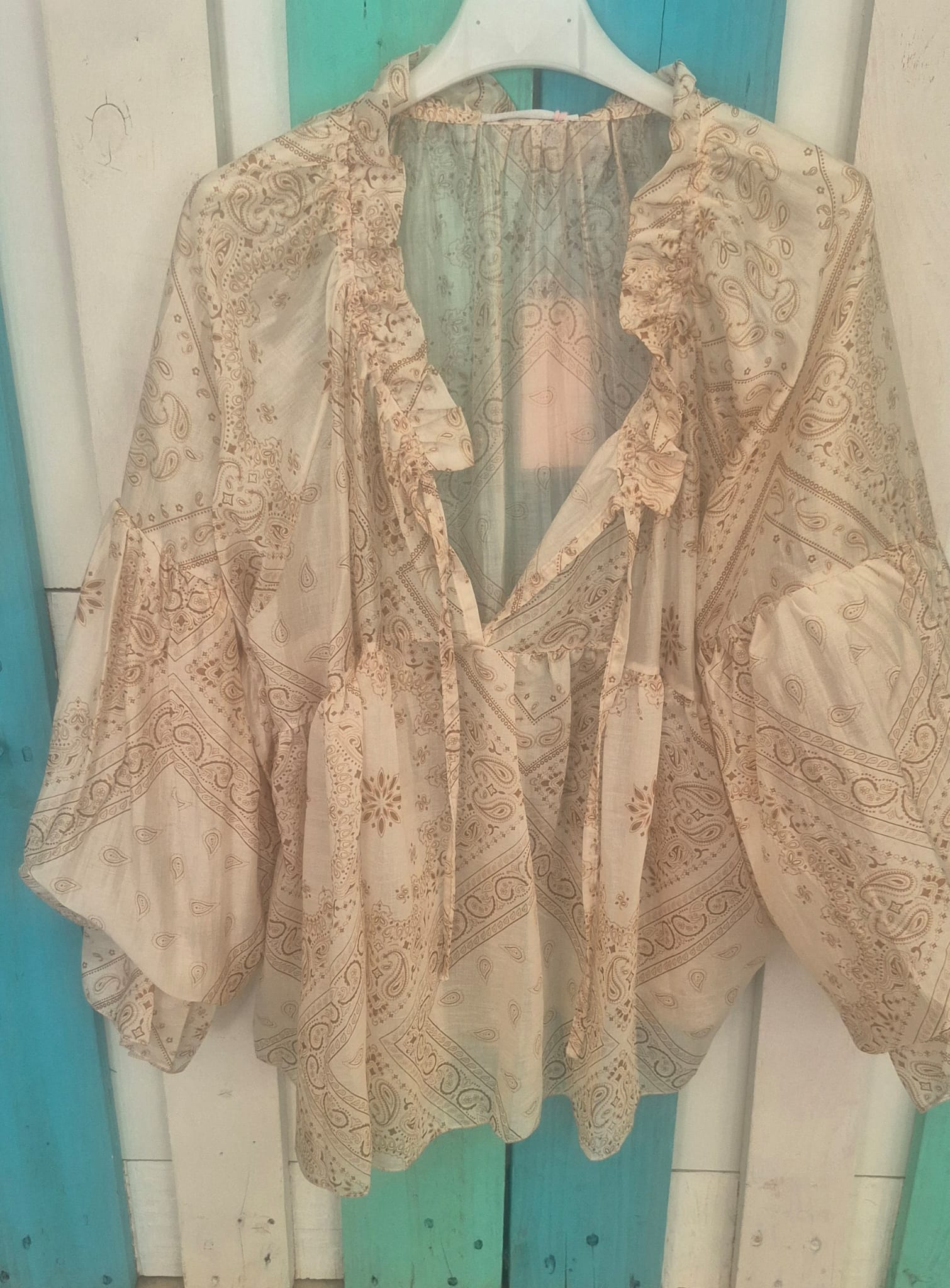 BLOUSE