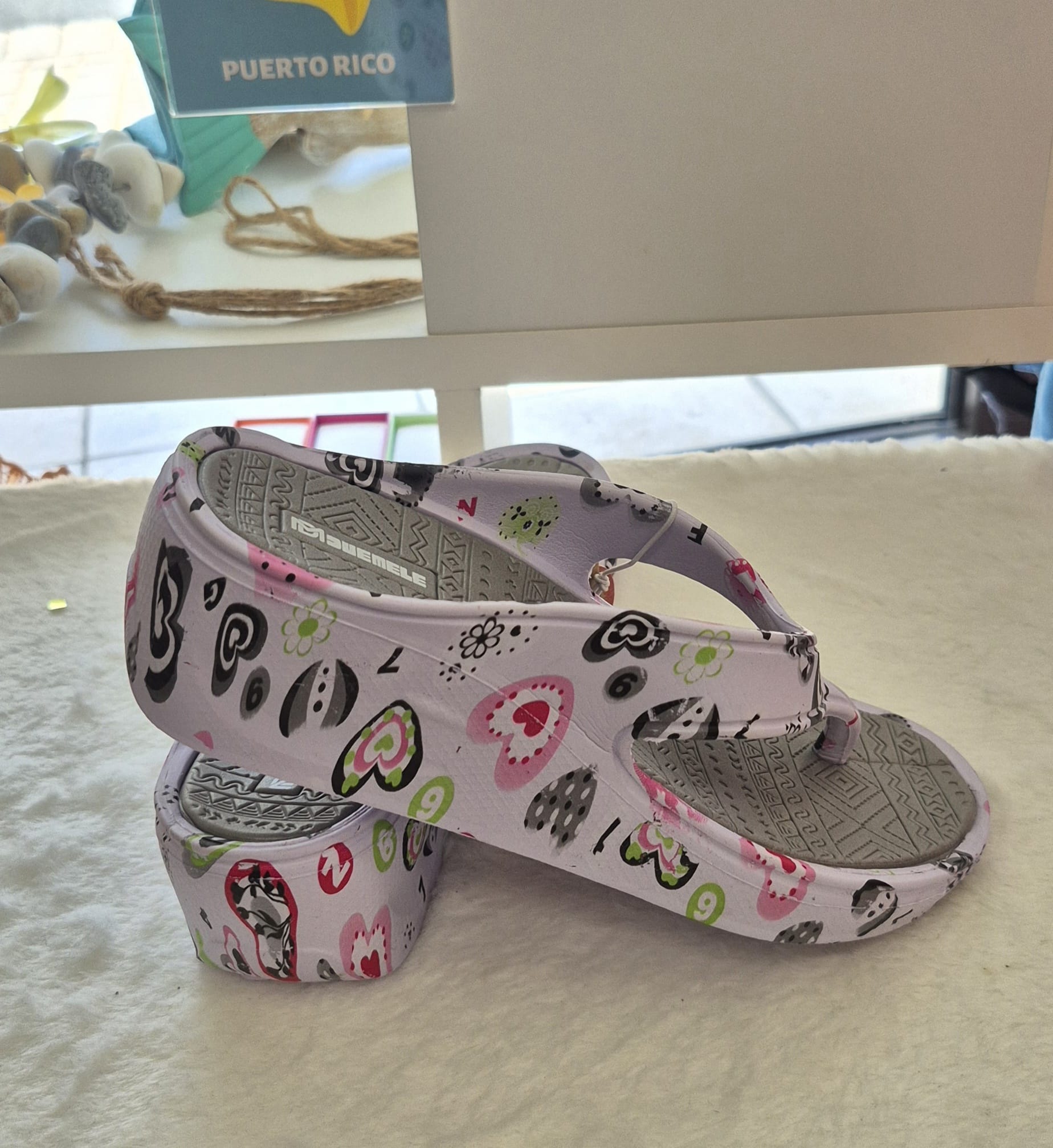TONGS